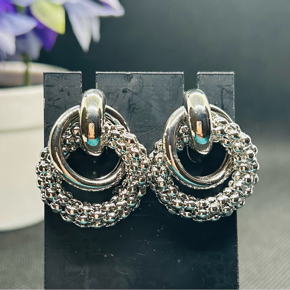 Earrings silver tone beautiful style